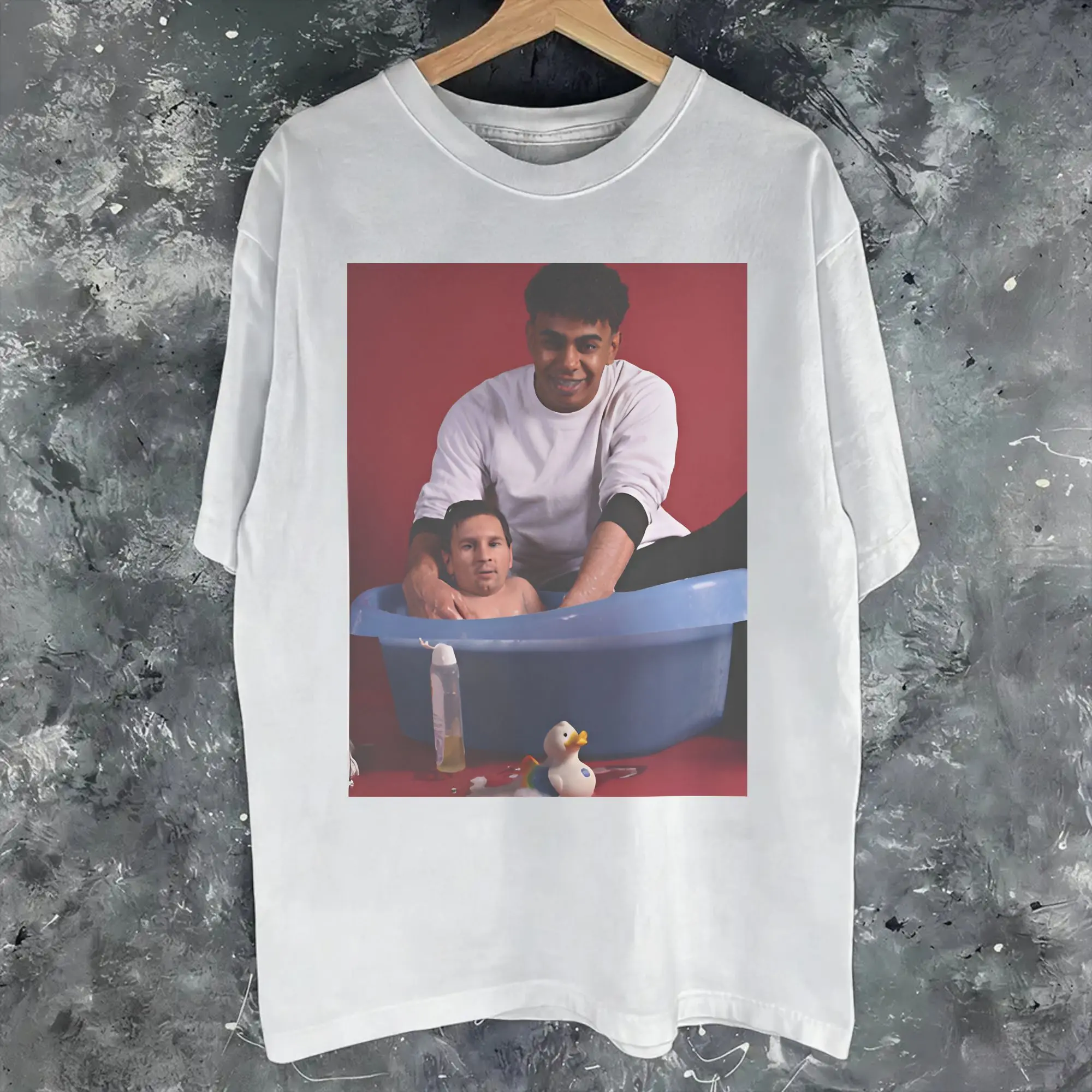 Fashion Messies & Yamals Take a Bath T Shirt for Men Women  Pure Cotton T-shirts Short Sleeve Tops