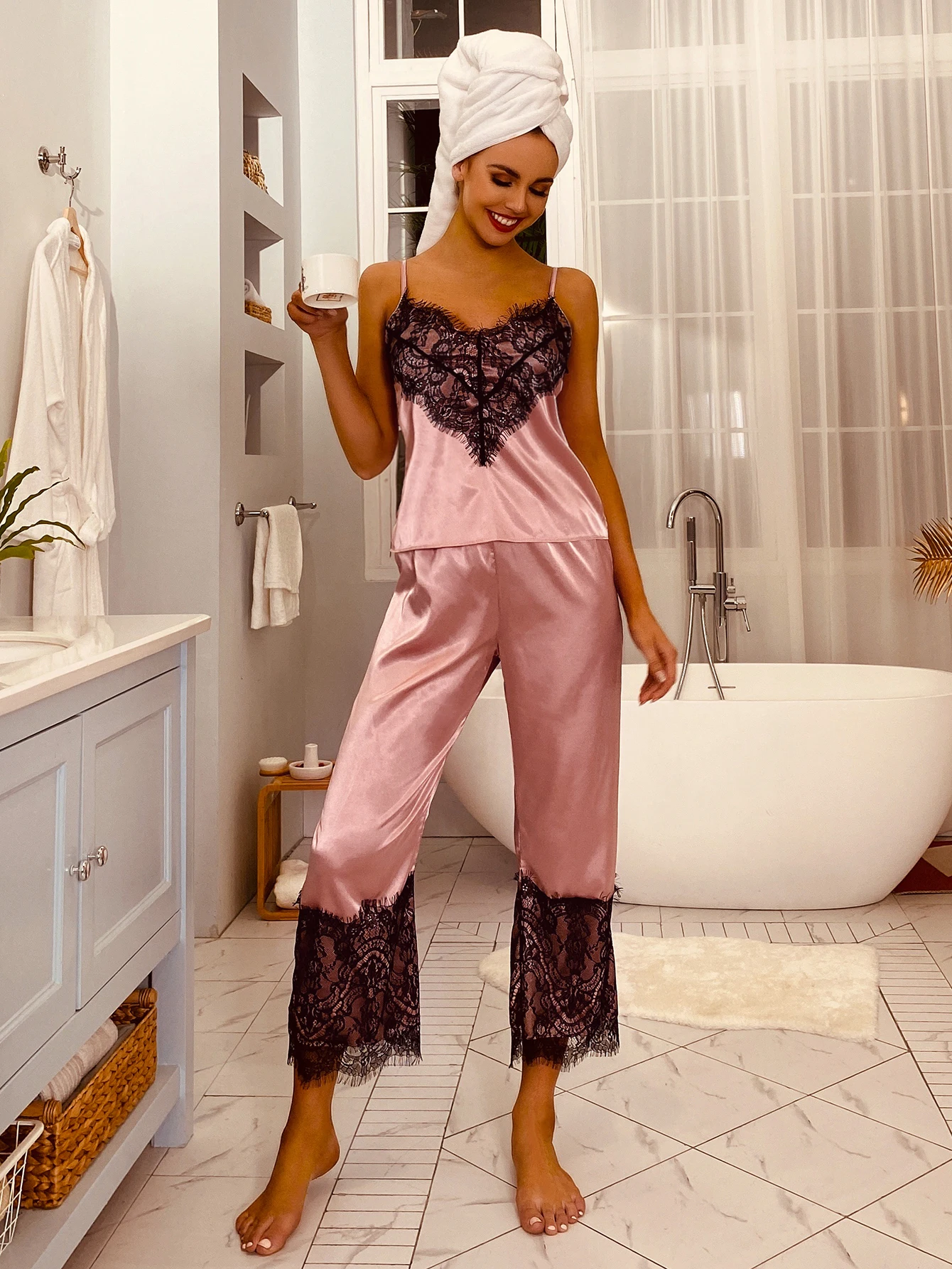 Eyelash Lace Panel Satin Pajamas Set Heart Shape Camisole with Pants Soft Sleepwear Suit Sexy Leisure Wear