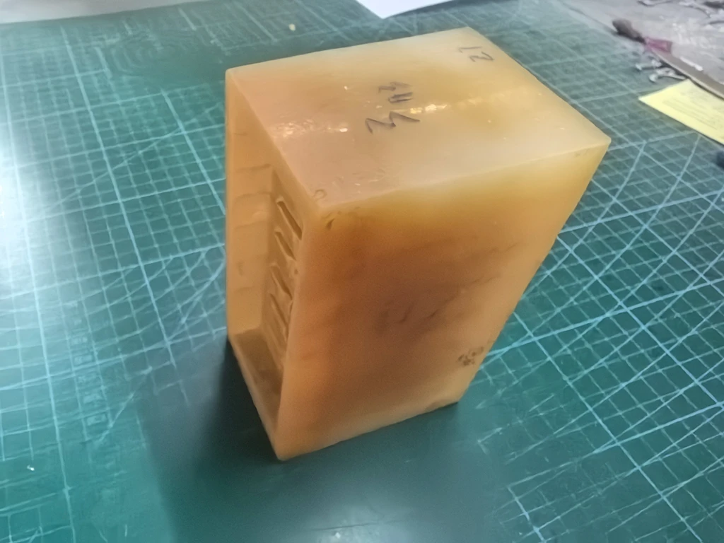 A448 A595 Chinese-Made Eco-Friendly Resin & Metal Models 4.3 ORDER 1 Excellent Gift Options