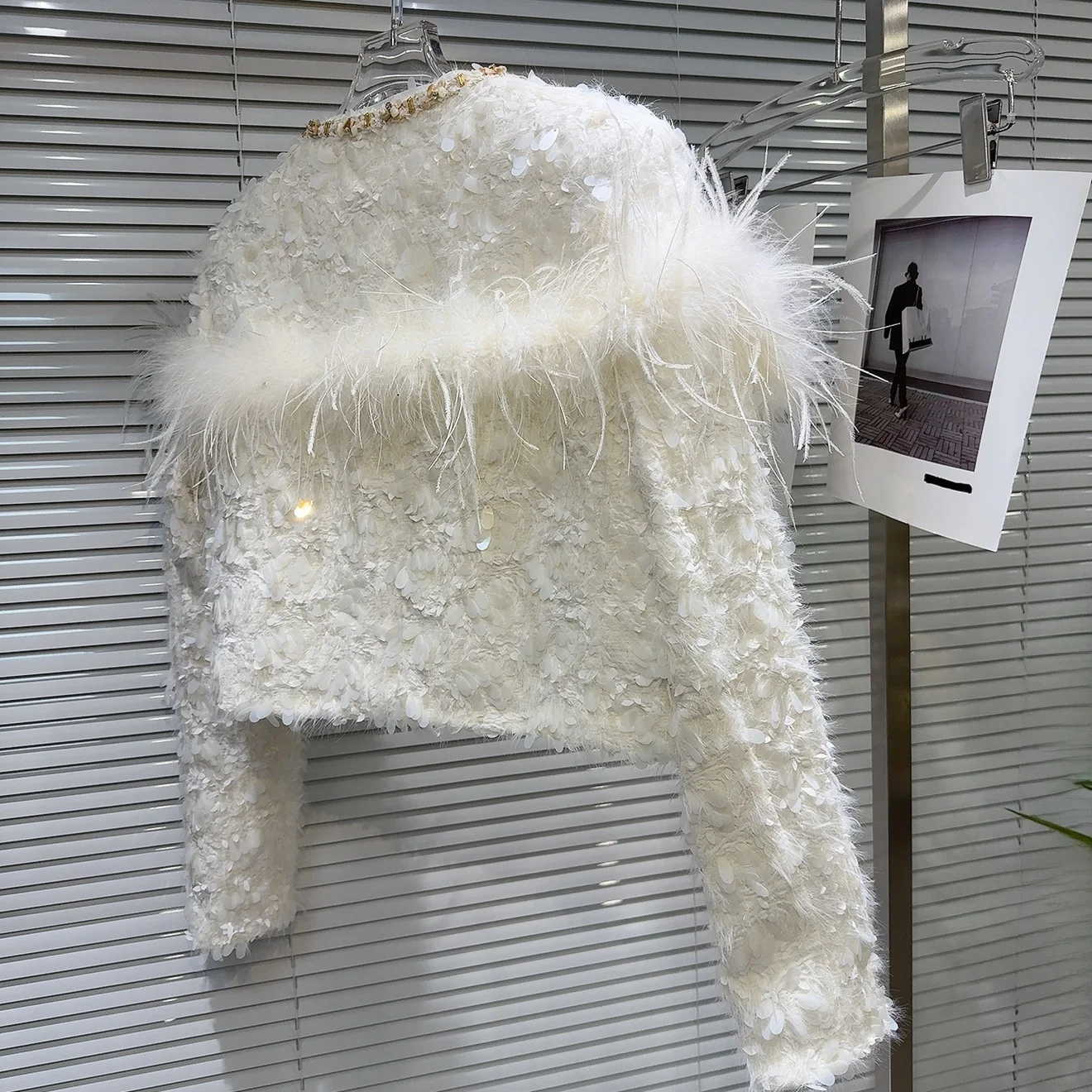 2024年冬新作ファションオートウェア綿ウール混紡パール装飾フェザー装飾レディライクストレートカットコート