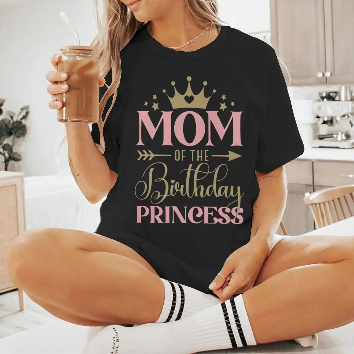 Mom Of The Birthday Princess Print T Shirts Aesthetic Crown Letter Pattern Tshirt Women Short Sleeve Fashion Streetwear Y2K Tops