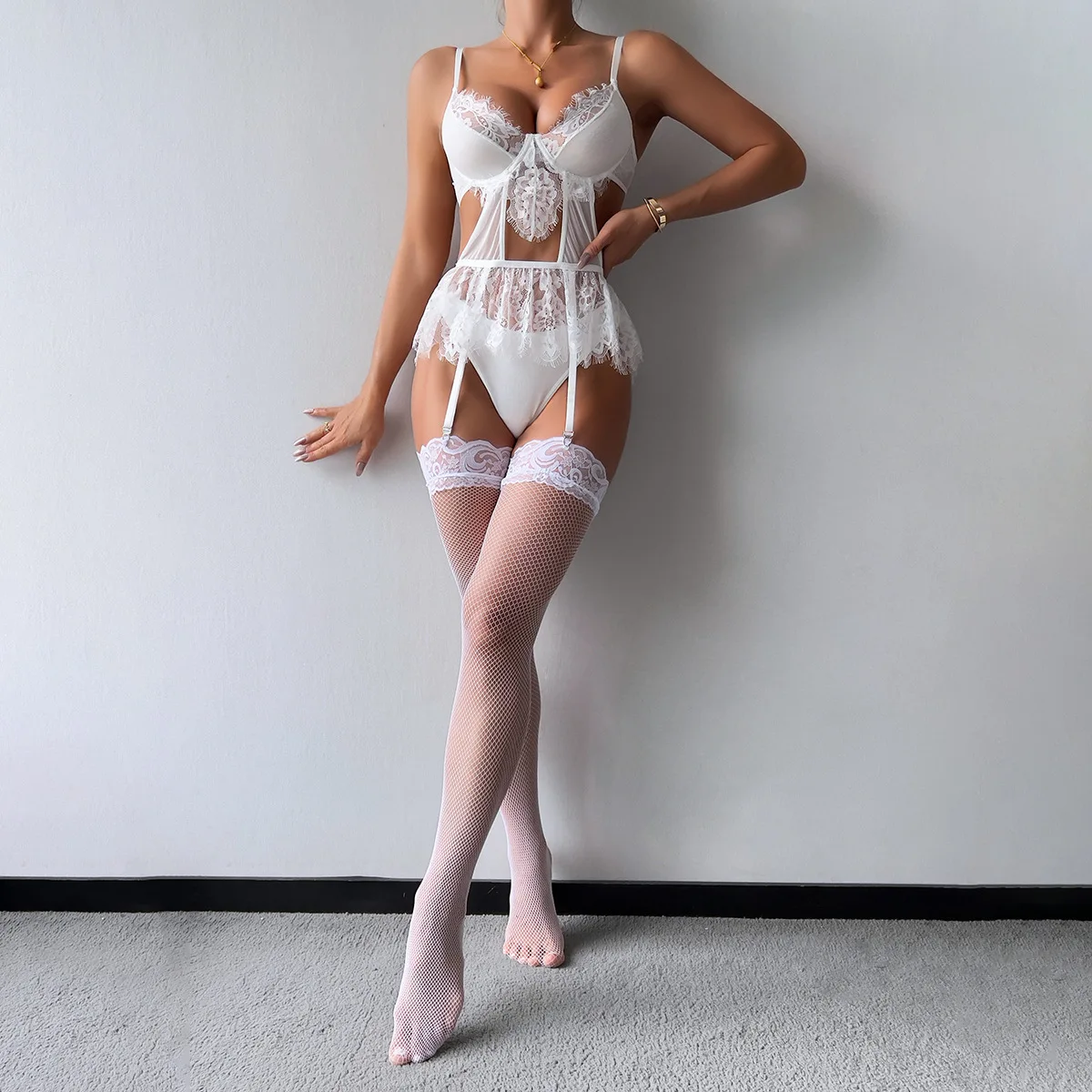 Ellolace Lace Romantic Lingeries Cut Out Bilizna Sexy Body g-String Ruffled Stocking Ensemble Lingeries Sexy Honeymoon Outfit