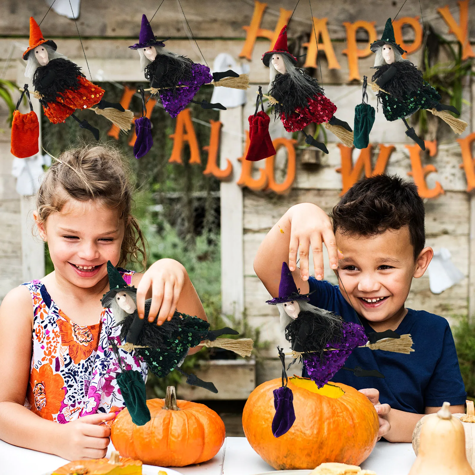 Dekoracje Halloweenowe Wisiorki Wiedźmy Małe Wisiorki Wiedźmy Dekoracje Domowe i na Imprezy Dekoracja Halloweenowa Wisiorek z Wiedźmianą Miotłą