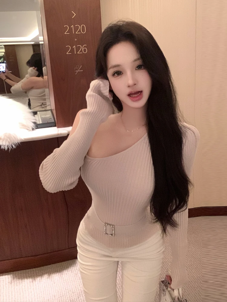 Pure Desire Heavyweight Shiny High Elasticity Knitted Base Shirt Gentle Personality Slimming Commute Top Asymmetrical Shoulde...