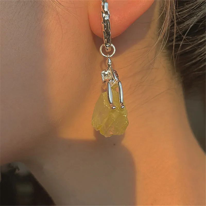 A Style of Art.Irregular Natural Stone crystal A Variety of Wear Method Original Earrings Women Jewelry Accessories 2022 New