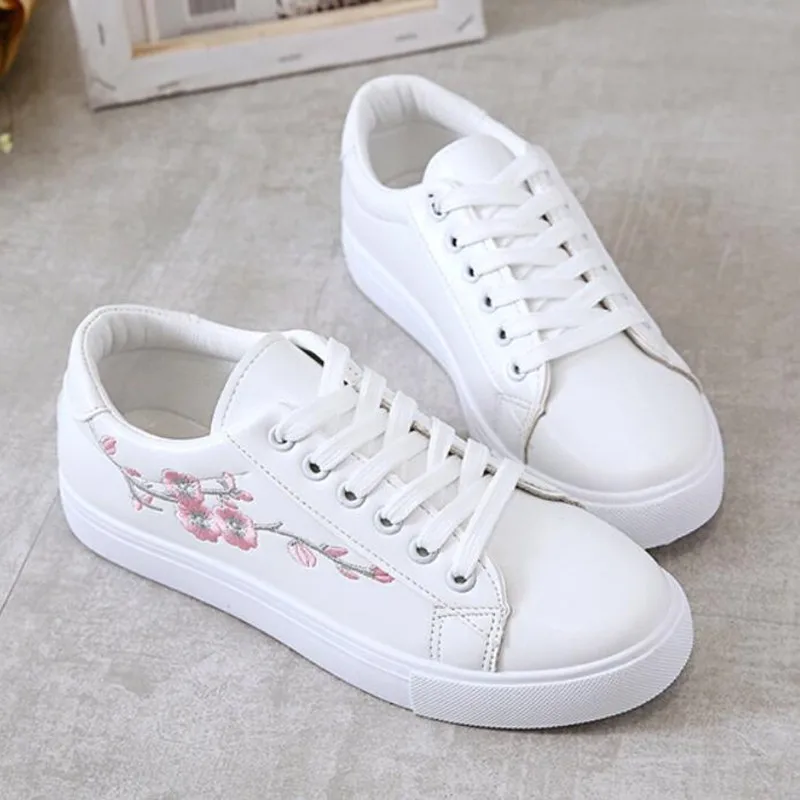 Fashion Breathble Vulcanized Shoes Women Sneakers PU Leather Platform Female Lace Up Casual Footwear Ladies White Sport Shoes