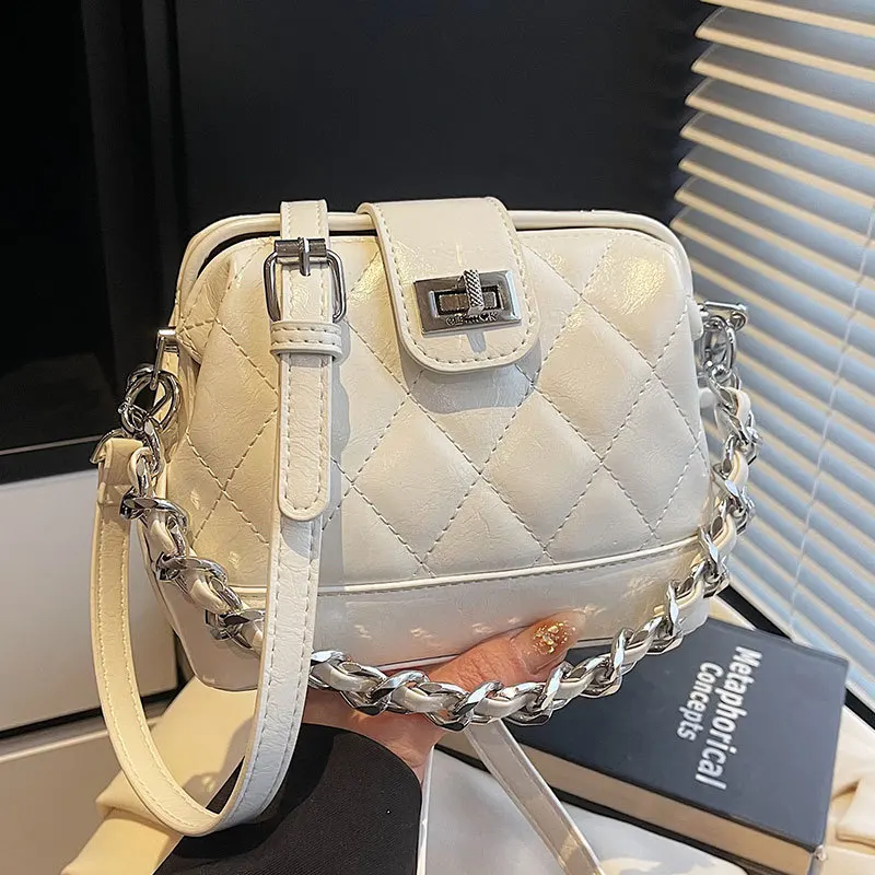

New Product Wholesale Xiaoxiangfeng Rhombus Chain Shell Bag Niche Versatile Women's Commuting Temperament Messenger Bag