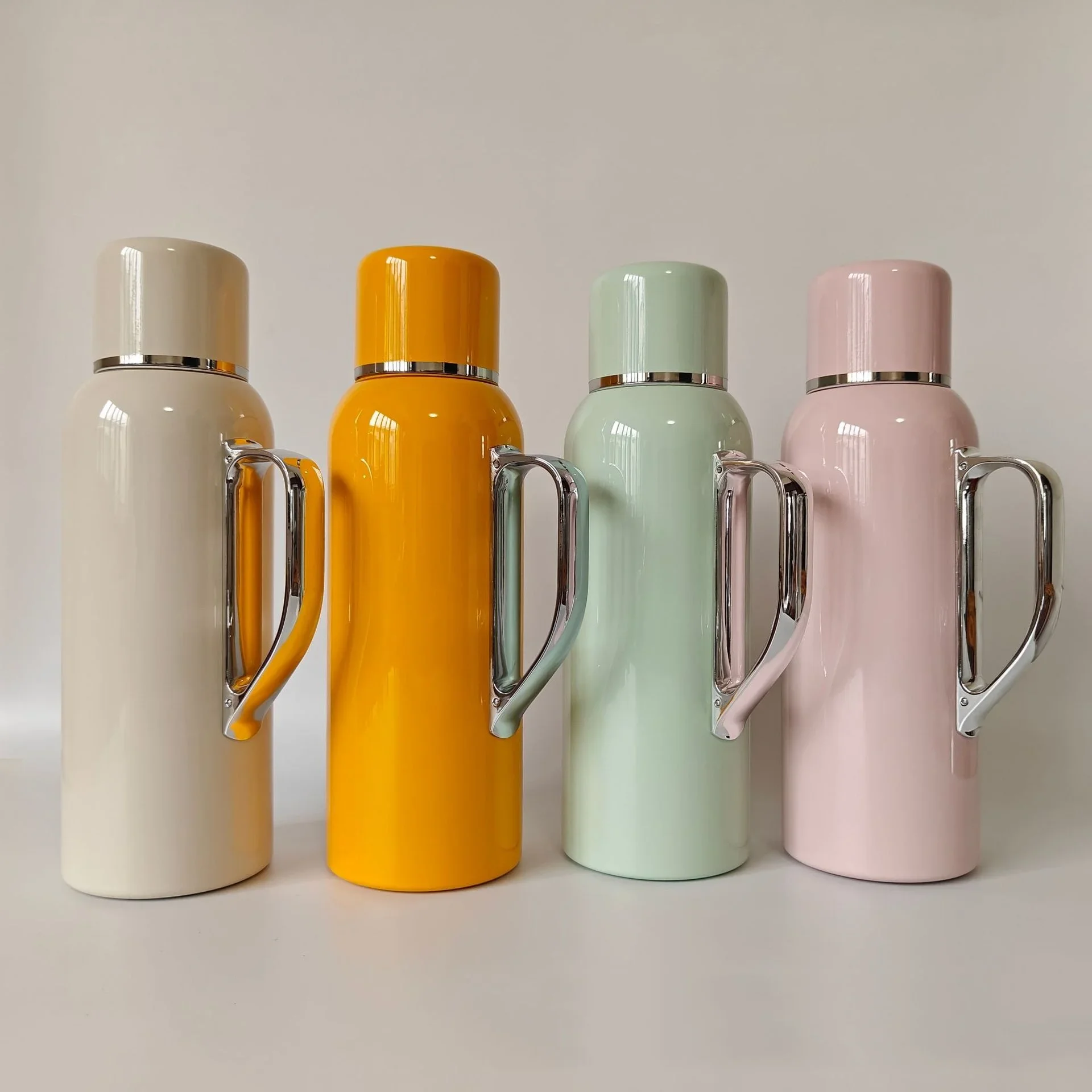 316 Stainless Steel Thermos for Tea, Coffee Vacuum Insulated Water Bottle Keeps Drinks Hot Cold Temperature Display 850ML