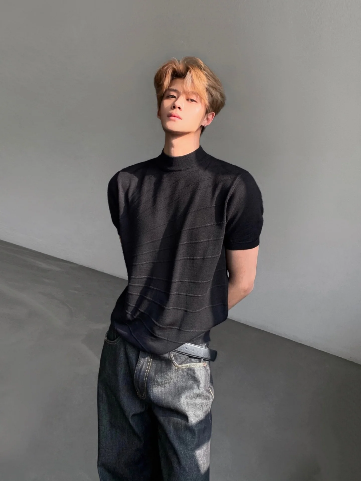 Ace Tailors Men's Cleanfit Minimalist Slim Fit Half High Collar T-Shirt Texture Embroidery Shoulder T-Shirt Commute Top