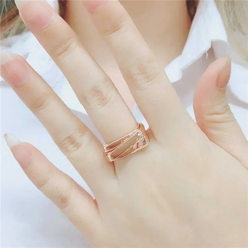 Refreshing Simple Irregular Square Glossy Rings for Women Classics Plated Rose Gold Ring Party Jewelry