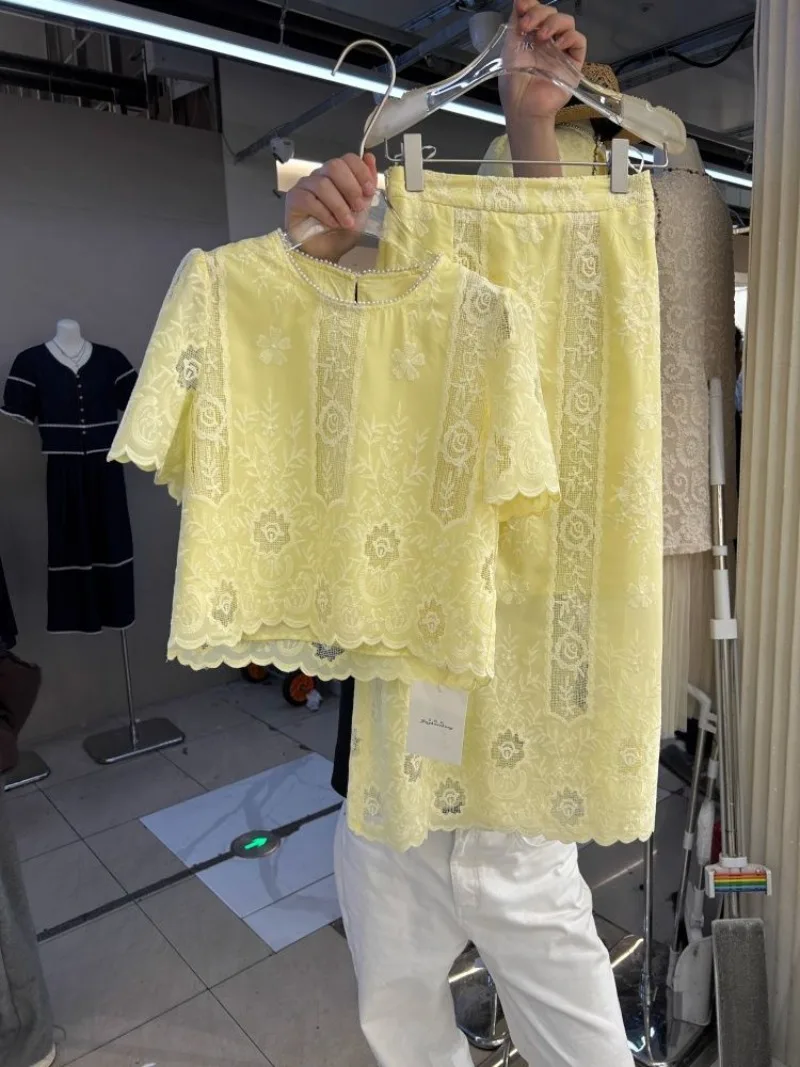 

New Summer Lace Hollow Out Two Piece Set Women O-neck Puff Short Sleeve Blouse Top + Slim Skirt Fashion Design Elegant Suit