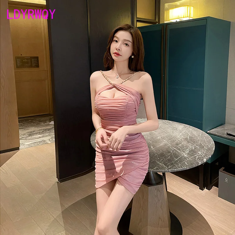 

Nightclub sexy legs long folds hip wrap suspenders short skirt temperament tube top small tight dress technician clothes