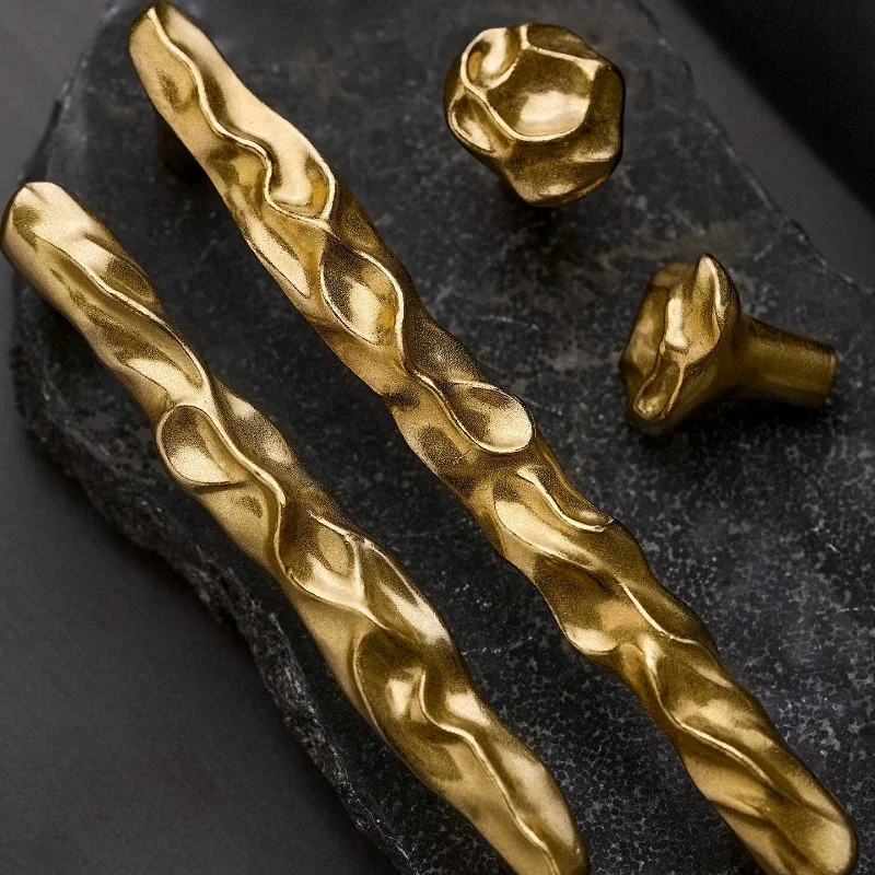 Luxury Brass Cabinet Doors Furniture Handles High-end Wardrobe Doors Drawers Knobs Vintage Shoe Cabinet Creative Rock Long Pulls