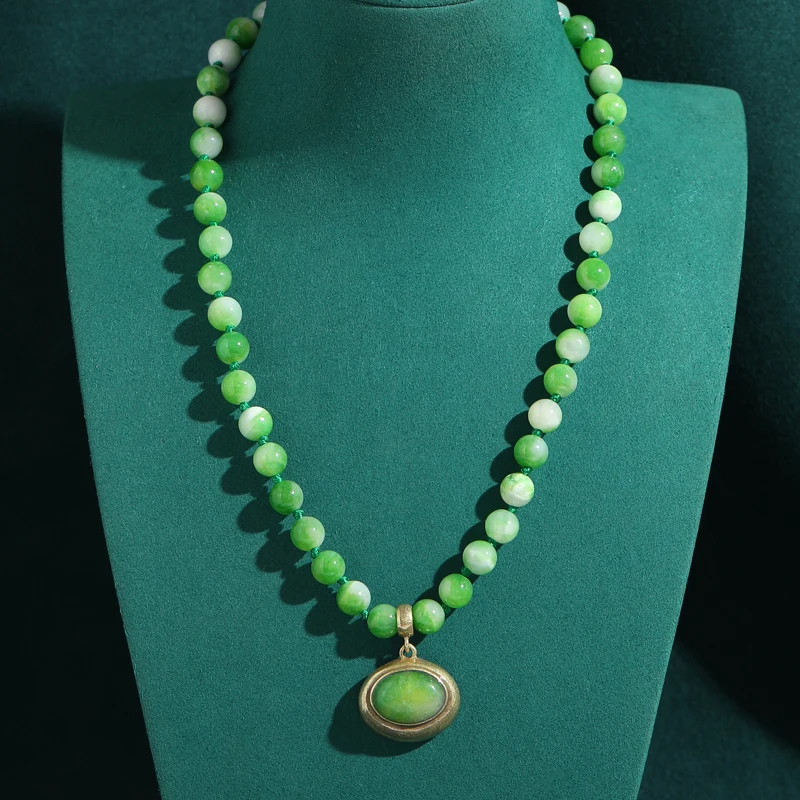 

Green Natural Stone Beaded Necklace Pendant Round Rhinestone Vintage Designer New Trends For Women 2026 Carnival Party Jewelry
