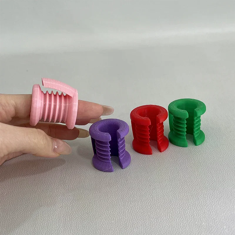 1pcs Crochet Finger & Yarn Protectors Thumb & Index Finger Covers Finger Protector For Beginner And Expert Knitters