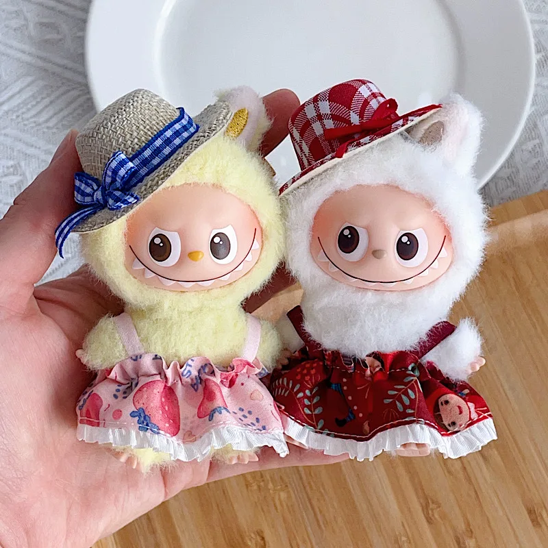 الجيل الرابع Mini Labubu سلسلة رمز القلب غطاء محرك السيارة الأحمر Cottagecore مجموعة، فستان رعوي مع غطاء محرك السيارة المطابقة لملابس دمى الفينيل 10 سنتيمتر