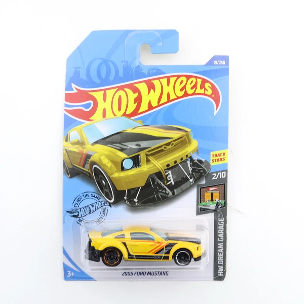 2020-19 2022-146 Original Hot Wheels Mini Alloy Coupe 2005 FORD MUSTANG 1/64 Metal Diecast Model Car Kids Toys Gift