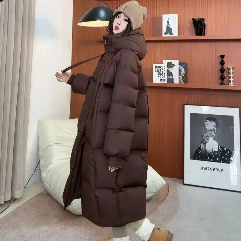 المألوف الشريط الأبيض بطة أسفل سترة شتاء جديد طويل فوق الركبة مقنعين أسفل سترة المرأة فضفاضة سميكة بطانية سترة