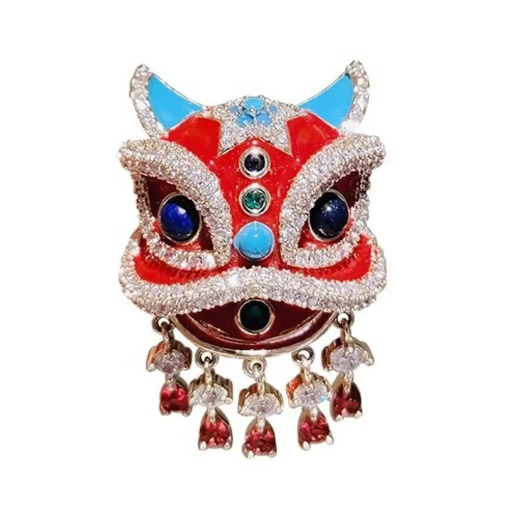 Fashions Retro Lion Dance Enamel Brooch New Year Luxury Suit Pins Red Best Wishes Dress Shawl Clip Party