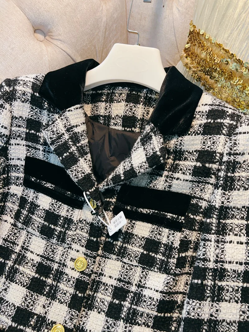 lingzhiwusis 2024 Autumn Winter Vintage British Black White Plaid Top Quality Ladies Top Woolen Down Coat New Arrival