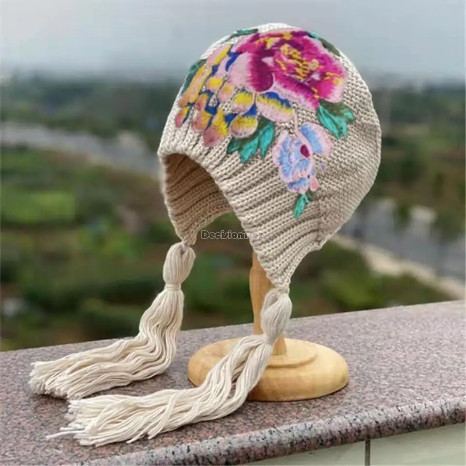 

2023 chinese ethnic style embroidery female autumn and winter thick warm ear protection wool hat knitting retro style headwear