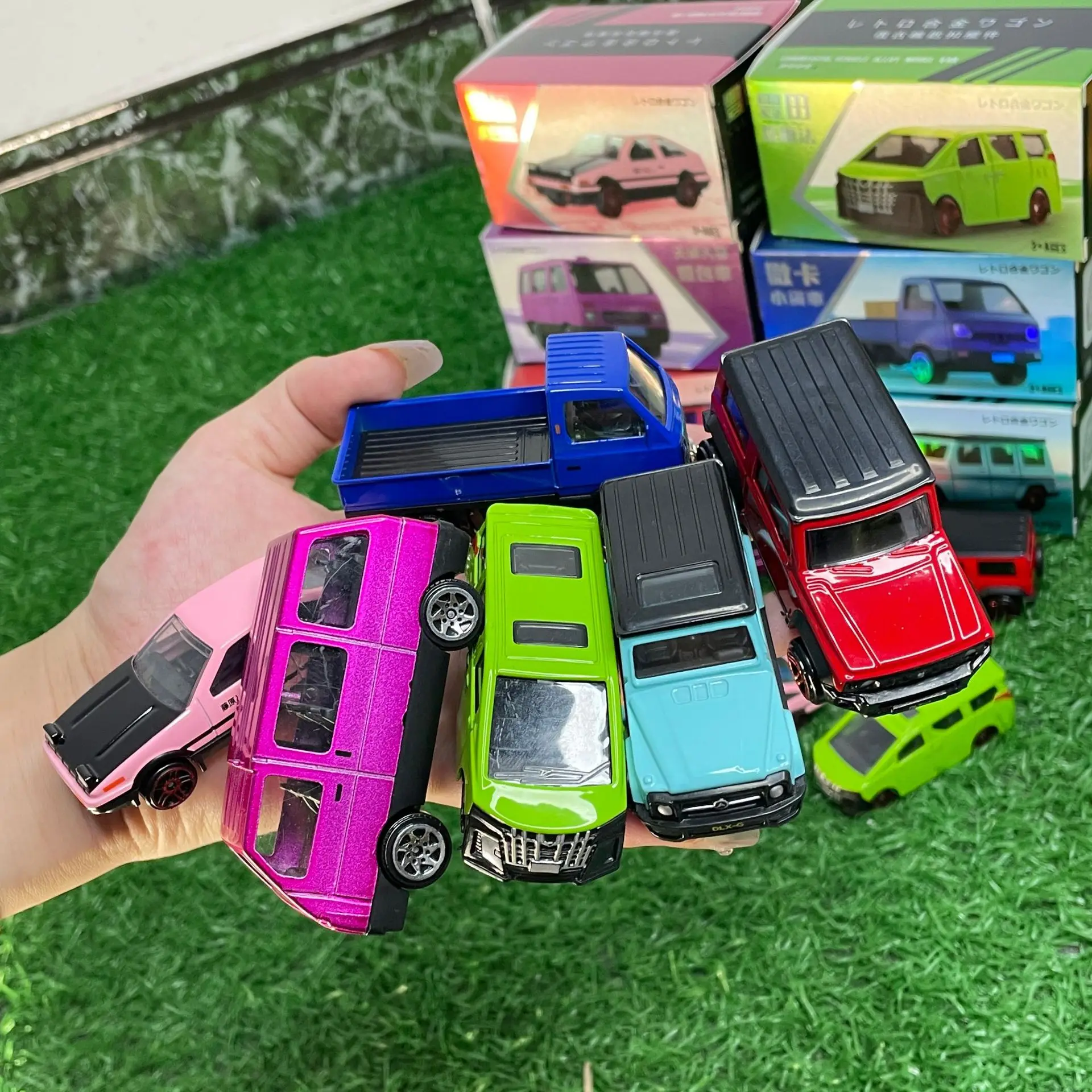 Brelok do kluczy AE86 Truck Drifting, miniatura samochodu ze stopu, zabawka do ślizgania, zawieszka, prezent