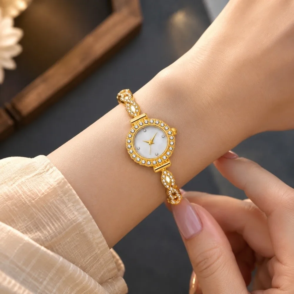 Rhinestone Quartz Watches Diamond Studded Watch Strap with Adjustable Bracelet Women Wristwatch Rotundity Shaped Watch Gift