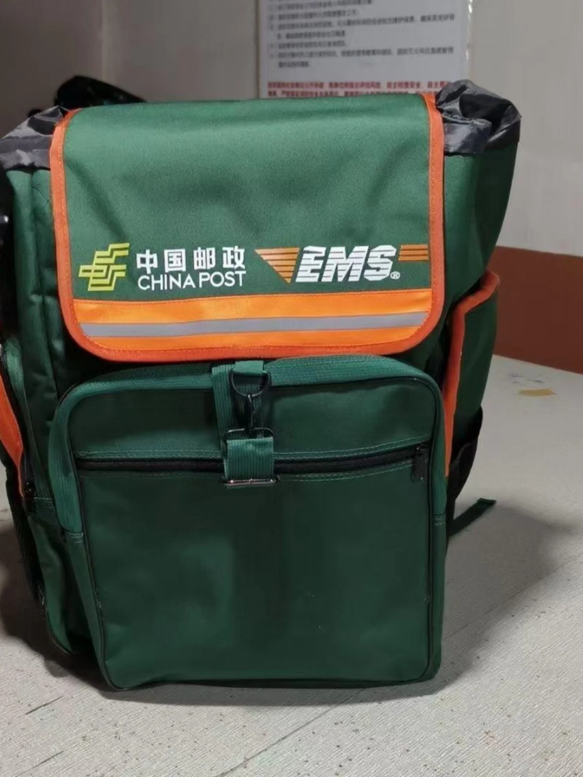 oxford-cloth-green-double-shoulder-bag-large-capacity-express-bag-customizable-logo-printing-retro-artistic-style-commuting-bag