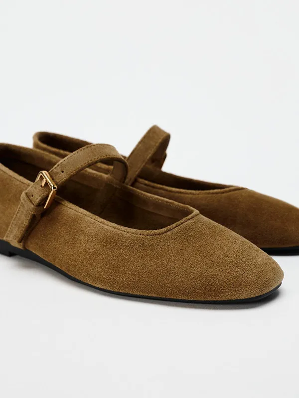 ballet-flat-women's-shoes-round-toe-buckle-design-retro-style-brown-yellow-color-comfortable-low-heel-fashionable-casual-foot