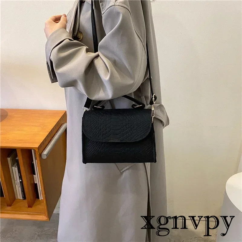 Xgnvpy حقائب Crossbody للنساء ، حقيبة تحت الإبط ، حقيبة كتف للسيدات ، حقائب يد رائجة