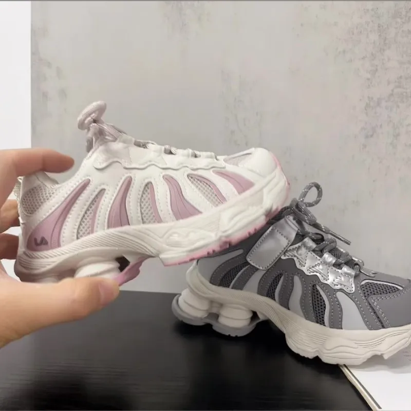 

Girls Lightweight Comfortable Thick Soled Color Blocked Sports Shoes New Autumn 2025 Boys Casual Versatile Hiking Running Shoes
