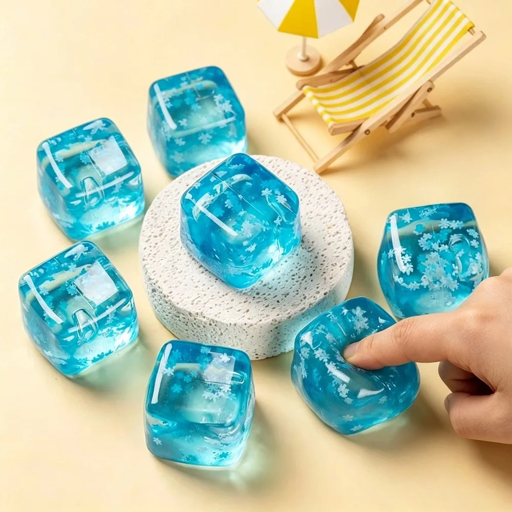 Schneeflocken-Eiswürfel Anti-Stress Quetschspielzeug Langsam Zurückfedernder Stressabbau-Ball Entspannungs-Fidget-Spielzeug für Erwachsene Geburtstagsgeschenke