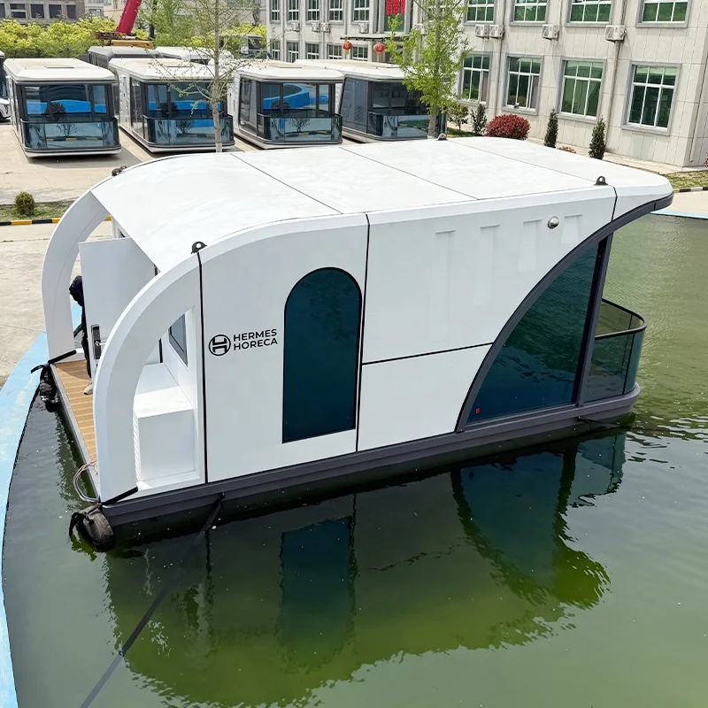Luxury Floating Boat Easy Assembly Prefabricated Container Hotel Floating Boat Hotel Amphibious Boat House