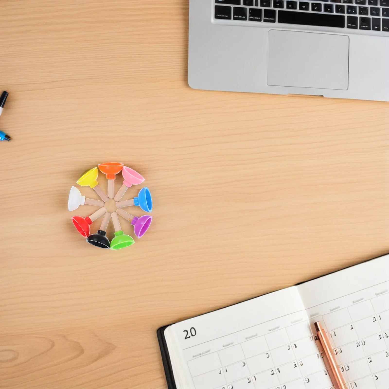 

9pcs Trick Props Realistic Mini Plunger Portable Prank For Stage Performances Family Gatherings Sucker Tool Magician