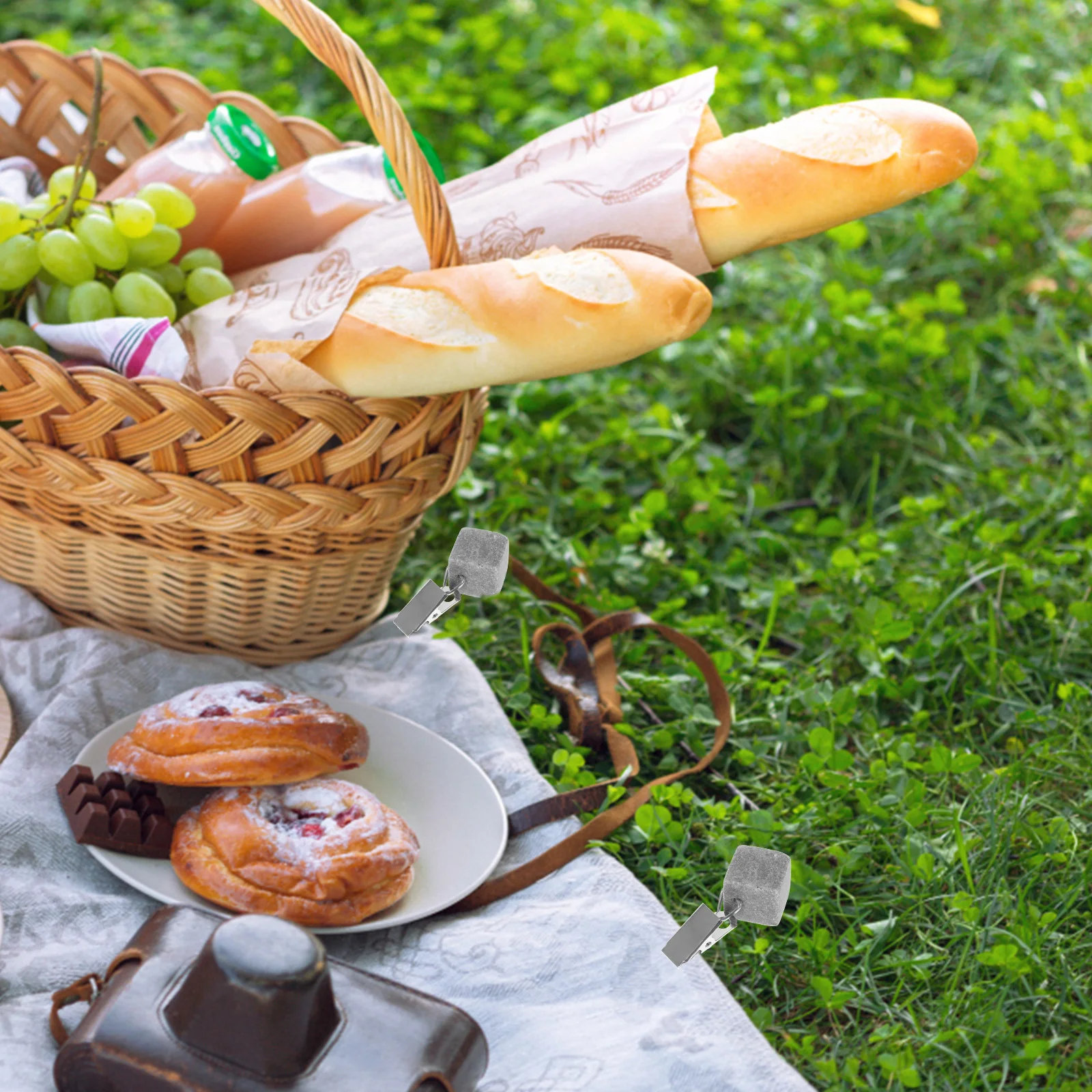 

4pcs Tablecloth Weights Stone Hangers Metal Clips For Outdoor Table Cover Camping Supplies Kitchen Bar Accessories