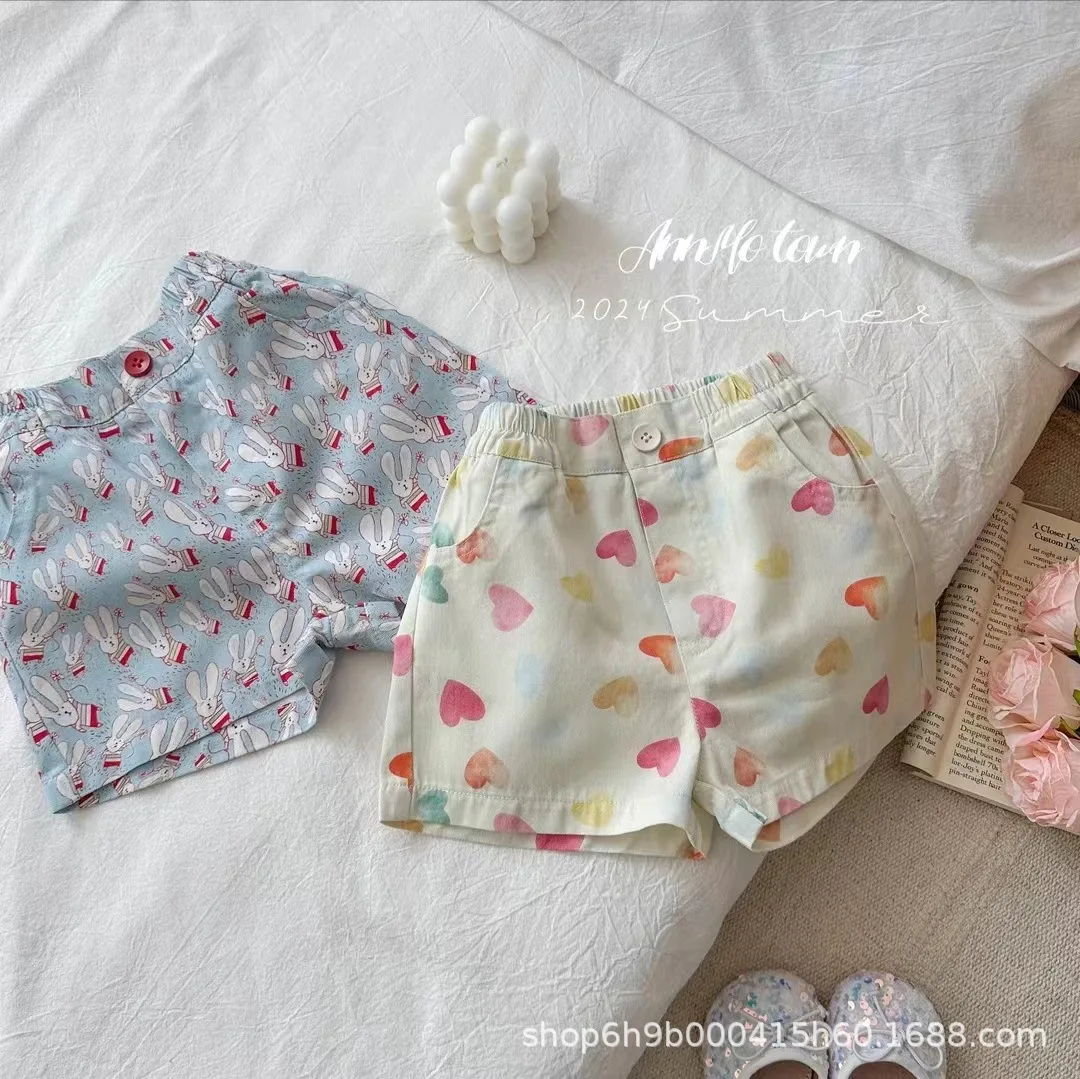 

Girls' Summer New Casual Shorts 2024 Little Girl Foreign Sweet Love Print Hot Pants Beach Pants