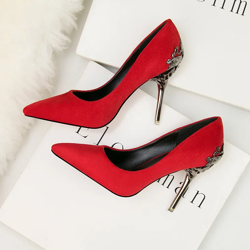 

New Carved Metal Heels Wedding Elegant Women Pumps Red Gold Solid Flock/PU Shallow Pointy Toe Dress High Heel Shoes Woman Autumn