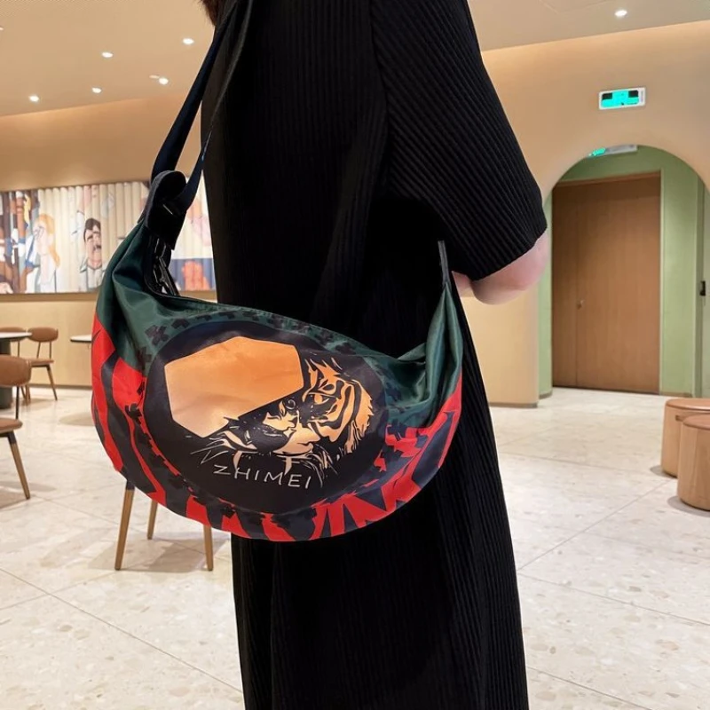 

Fashion Oxford Crossbody Bags For Women Street New Trend Animal Print Fanny Packs Half Moon Waterproof Lightweight Shoulder Bag