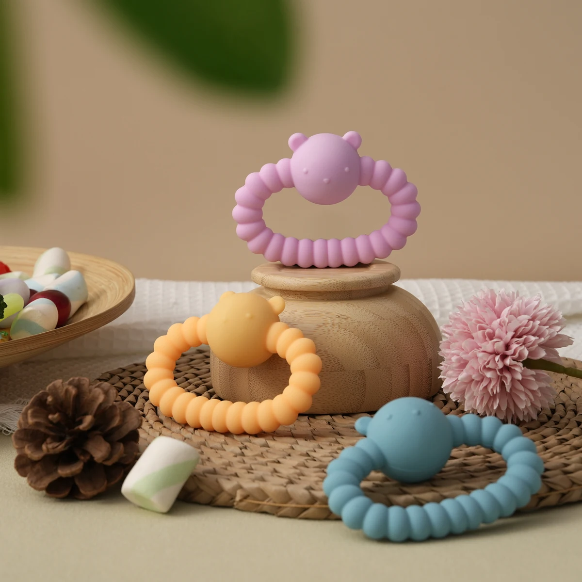 Anneau de dentition en Silicone pour enfants de 0 à 12 mois, 1 pièce, hochet, jouet de qualité alimentaire, anneau de dentition sensoriel, jouets apaisants pour tout-petits