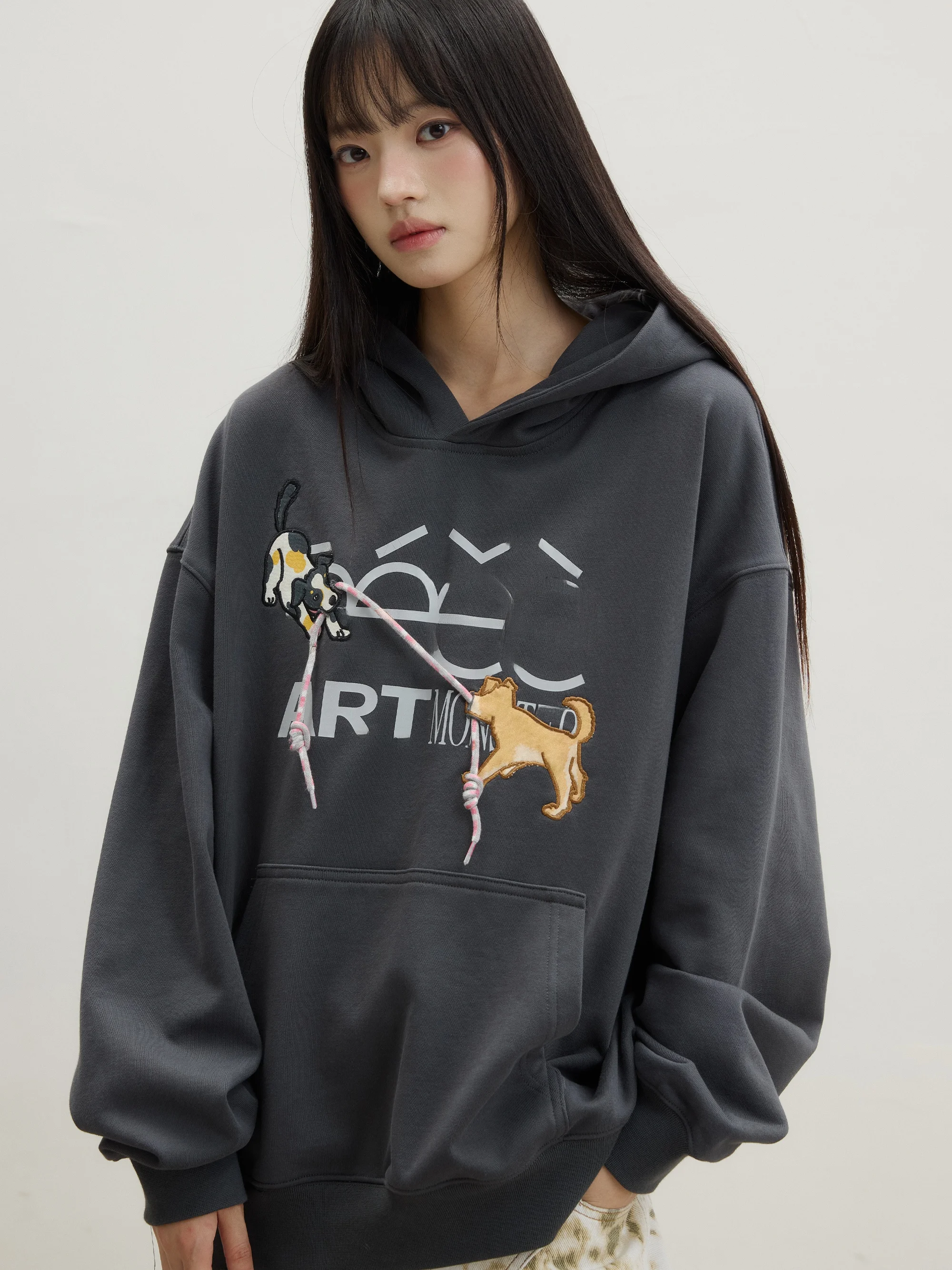 Retro Dog Embroidered Hoodie Sweatshirt Fun Tug of War Game Realistic Physical Pulling Rope Hooded Sweatshirt Autumn Season