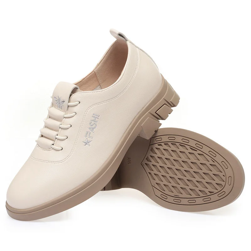 Moda retrò donna antiscivolo primavera autunno nuove scarpe sportive Casual per studenti leggere scarpe basse con suola morbida in morbida pelle