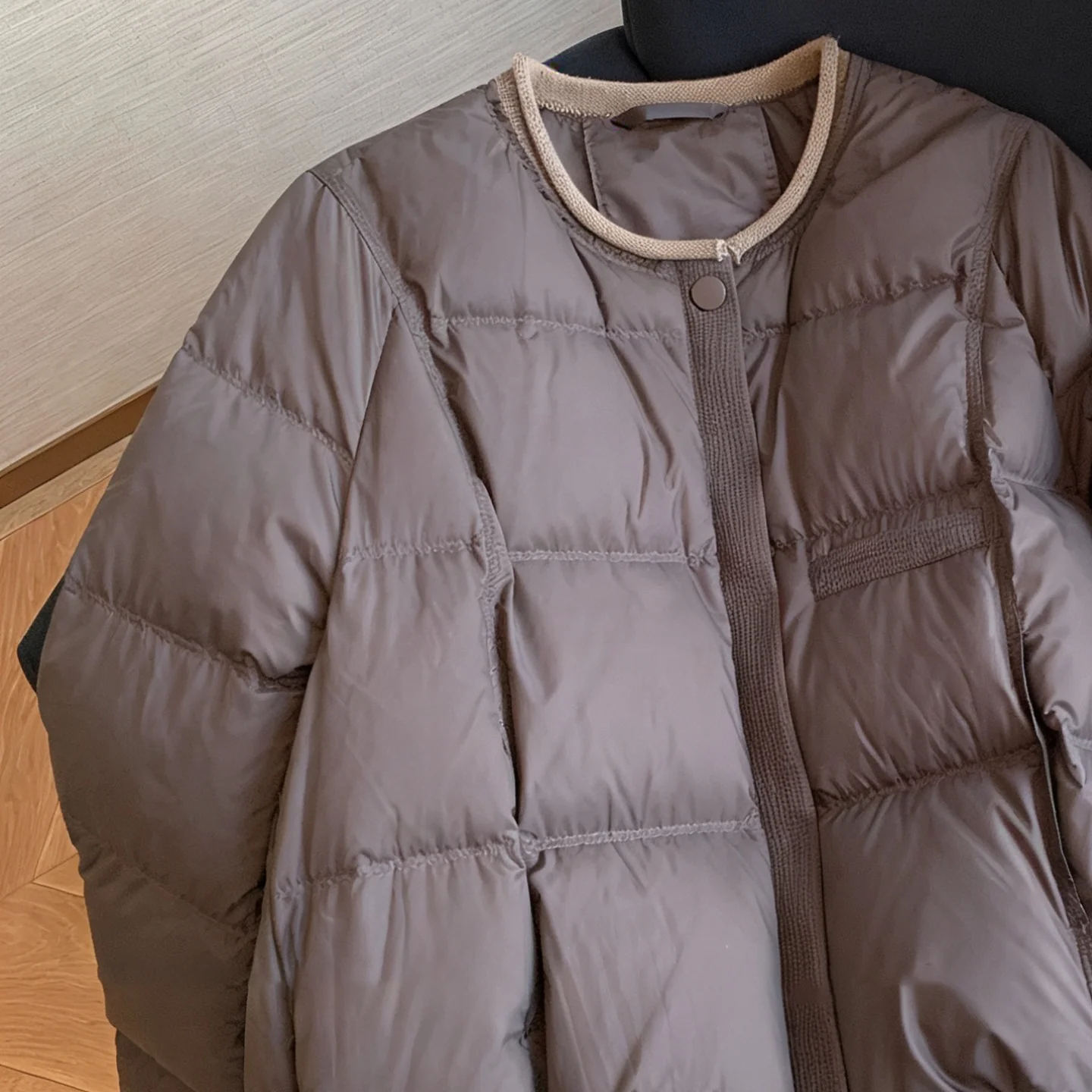 

Fashion Round Neck Short Cotton Coat for Women Winter Trend Contrast Color Spliced Parkas Outerwear Loose Casual Warm Jackets