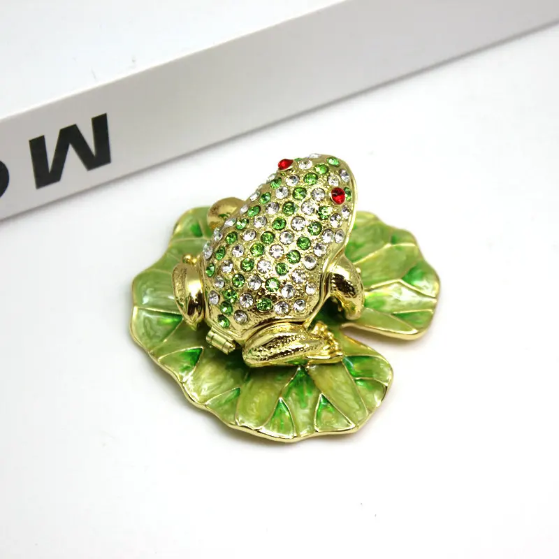 SHINNYGIFTS คริสตัลอัญมณีกบ Trinket กล่องบานพับสะสมกบ Figurine ตกแต่งกล่องผู้ถือแหวนมือวาด