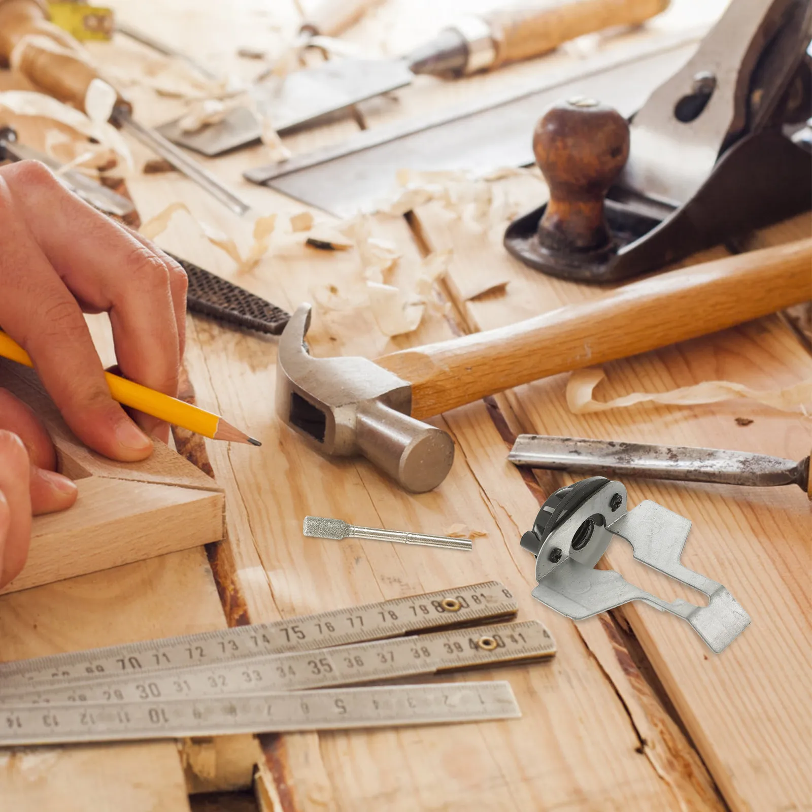 

Набор для заточки цепей бензопил: эффективные напильники и насадки для роторного инструмента, обеспечивающие стабильную заточку и удаление заусенцев