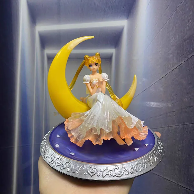 Anime Figure Sailor Moon Ornament  Aesthetic Figure Model Glowing Night Light Room Desktop Decoration Doll Toy Children Gift