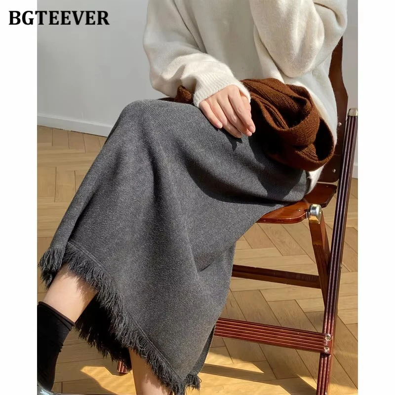 

BGTEEVER Casual Elastic High Waist Knitted Split Skirts Women Autumn Winter Elegant Tassels Long Sweater Skirts Female
