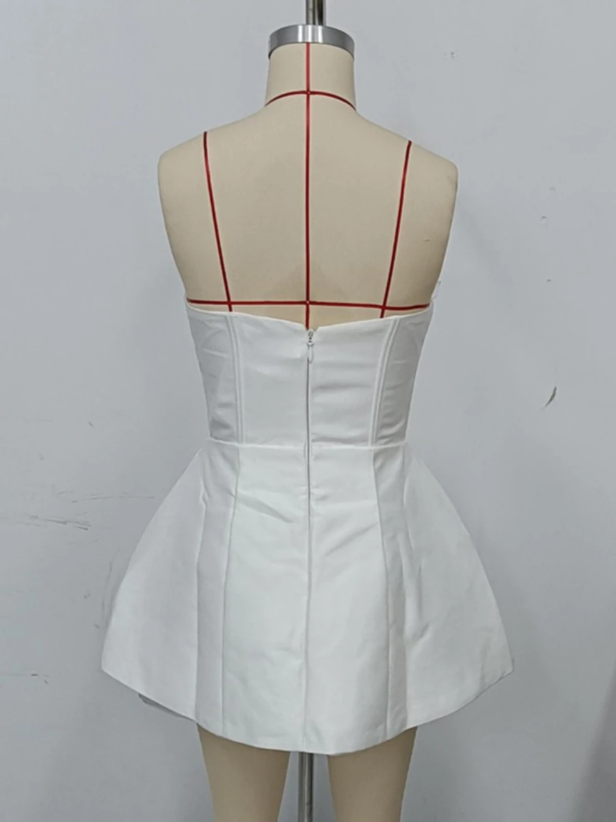 TWOTWINSTYLE スリムフィット スプライス 3Dフラワー ファッション ミニドレス レディース ストラップレス ノースリーブ ハイウエスト エレガントドレス 女性用 新作