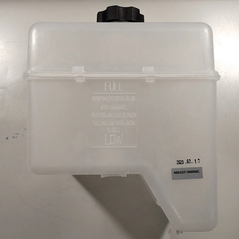

Auxiliary Water Tank Coolant Tank 45010700056 450107-00056 450107-00056B For Doosan DX60 DX140 DX225 DX260 DX300 DX380-9C