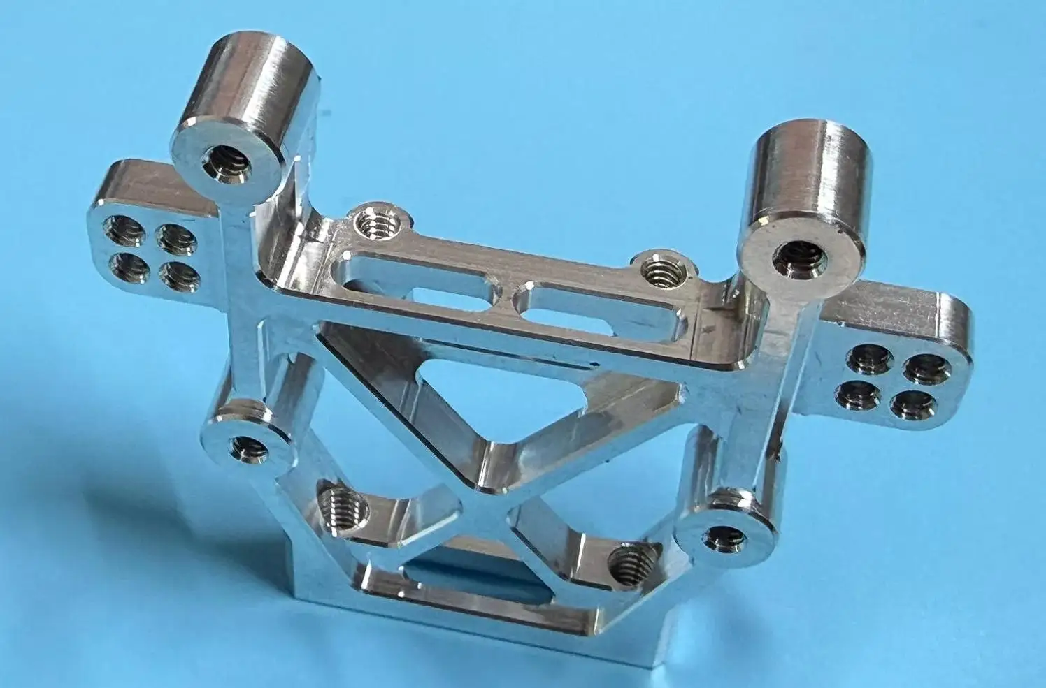 Anteparo traseiro de alumínio GVM CNC RC10GT para equipe associada RC10GT # 7535