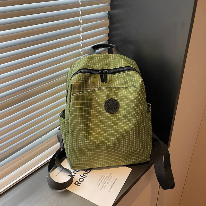 حقيبة ظهر أنيقة ذات ملمس مربعات وبسيطة للنساء ذات سعة كبيرة وحقيبة مدرسية متعددة الاستخدامات وخفيفة الوزن للتنقل للسفر #1